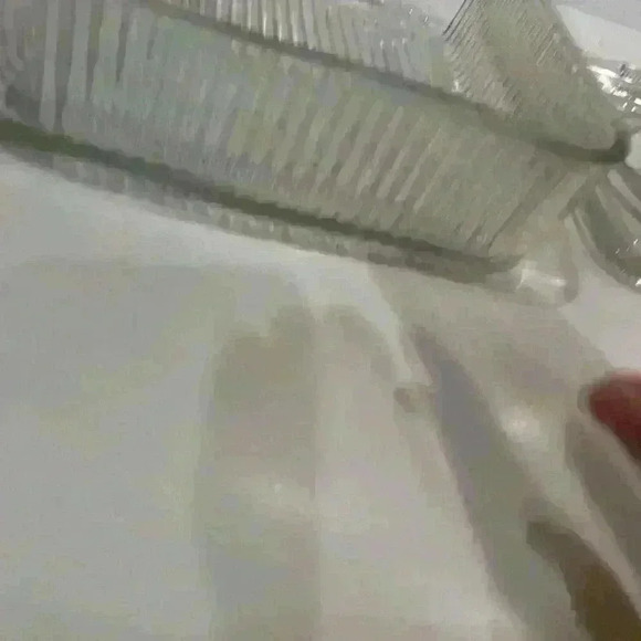 Vintage Glass Vegetable Refrigerator Dish 8” - Picture 11 of 11